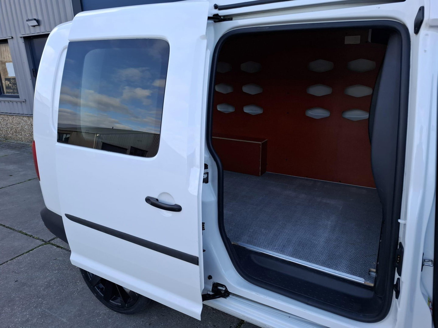 Volkswagen Caddy 2.0 TDI L2H1 BMT Maxi Trendline AUTOMAAT / NAVI / AIRCO / EURO 6