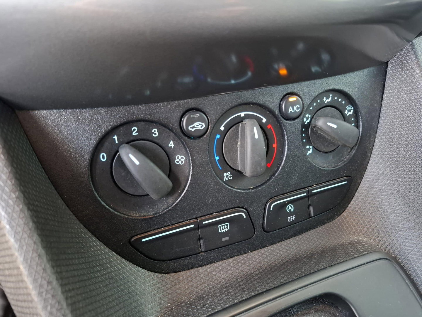 Ford Transit Connect 1.5 TDCI L2 Trend AIRCO / CRUISE CONTROLE / CAMERA / AUTOMAAT / EURO 6