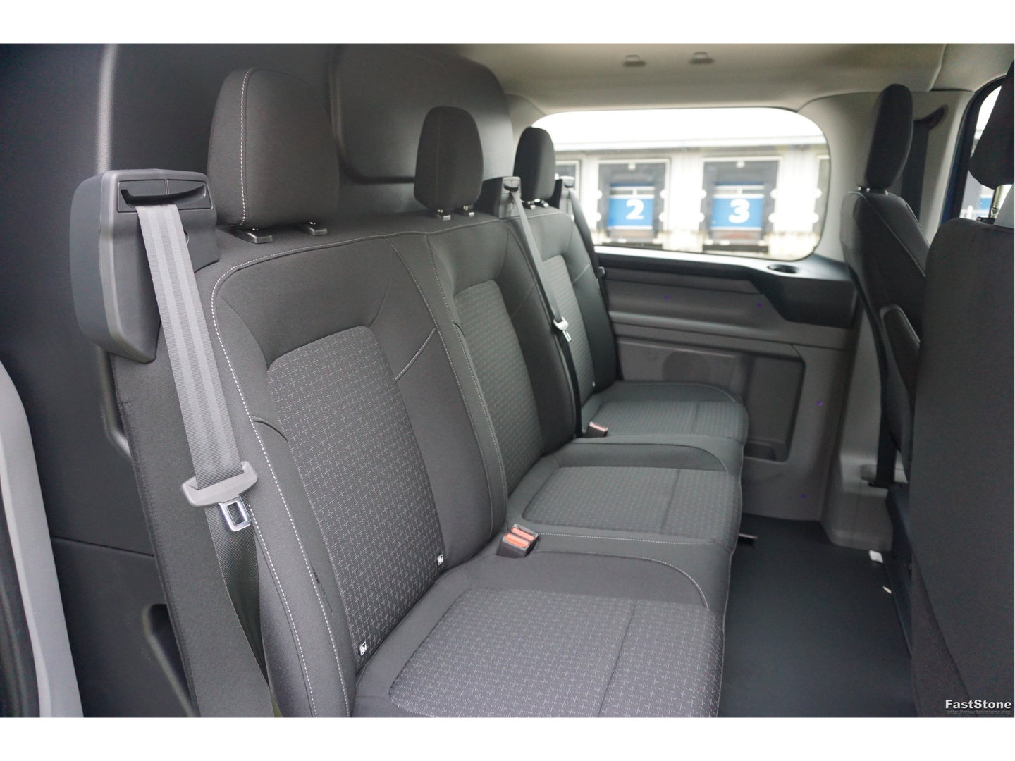 Ford Transit Custom 320L 170PK Trend DC AUT BPM VRIJ!! 13" Sync 4 Navi, Camera, LED, 17" LM!! NR. 237