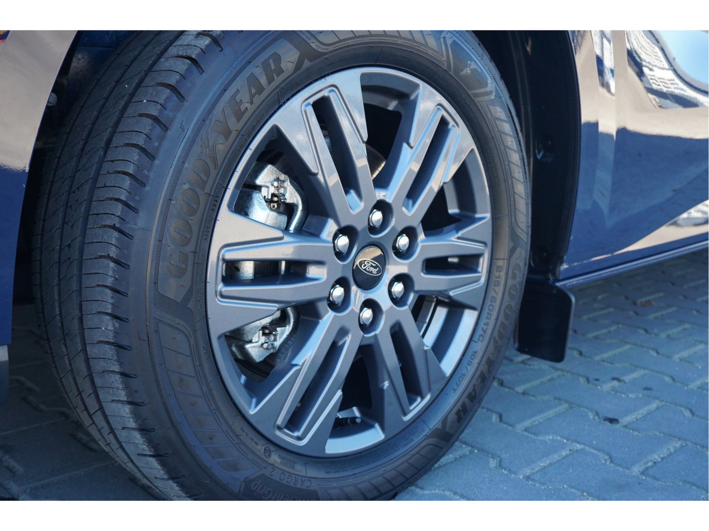 Ford Transit Custom 320L 170PK Trend DC AUT BPM VRIJ!! 13" Sync 4 Navi, Camera, LED, 17" LM!! NR. 237