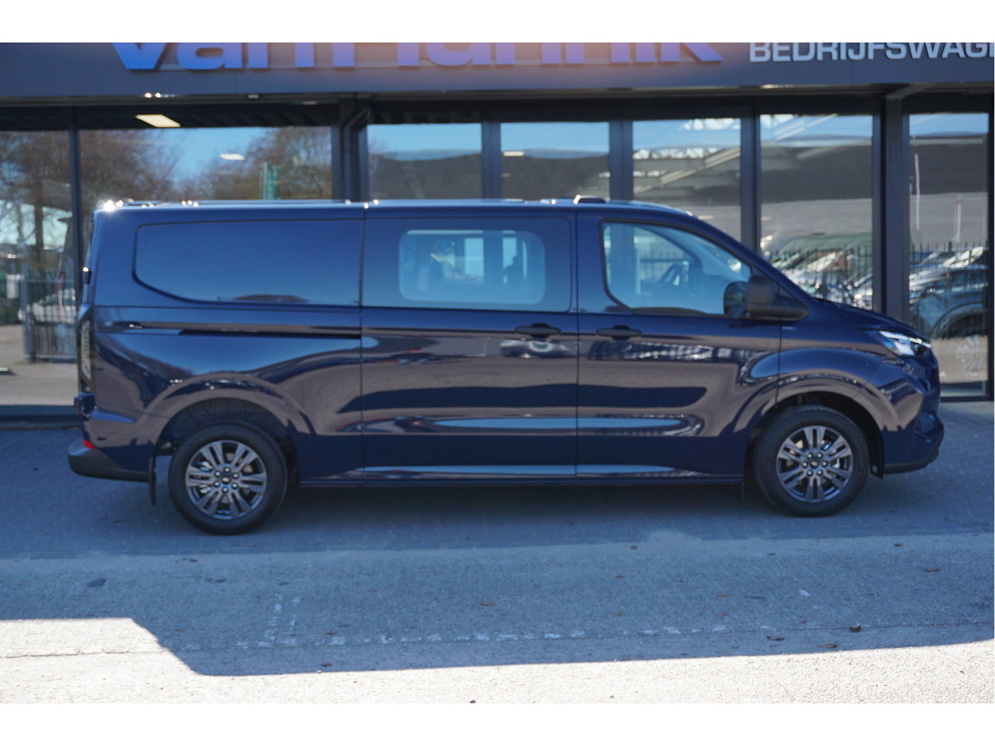Ford Transit Custom 320L 170PK Trend DC AUT BPM VRIJ!! 13" Sync 4 Navi, Camera, LED, 17" LM!! NR. 237