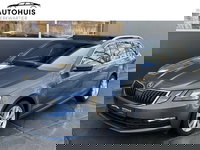 Škoda Octavia - Combi 1.5 TSI 150pk DSG Sport Business Panoramadak Stoelverwarming Voorruitverwarming navigatie Apple Carplay