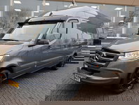 Mercedes-Benz Sprinter - 319 3.0 CDI V6 AUT. L3H2 - 3500 KG TREKHAAK | MBUX BREEDBEELD | 18 INCH LMV | CAMERA