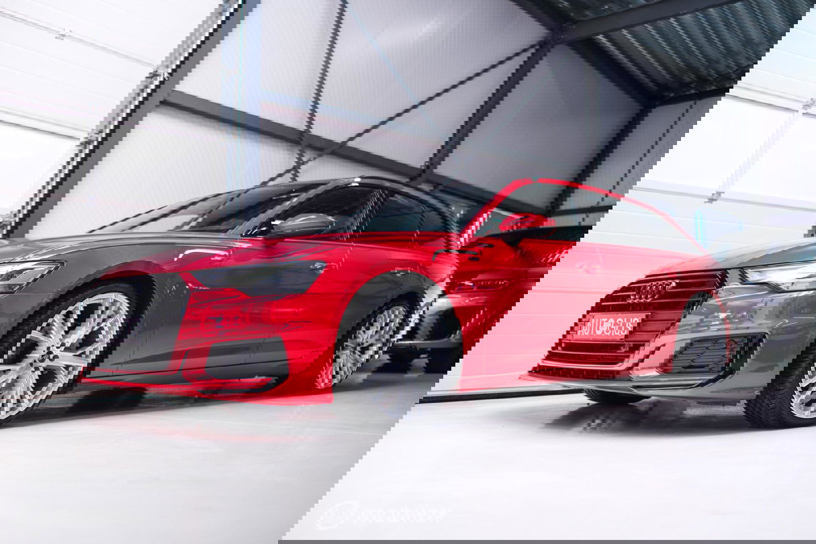 Audi A6 Avant 45 TFSI S edition 265 pk | Tango Rood | S6 look | NL auto NAP | Panoramadak | 21 inch | S line | Camera | LED |