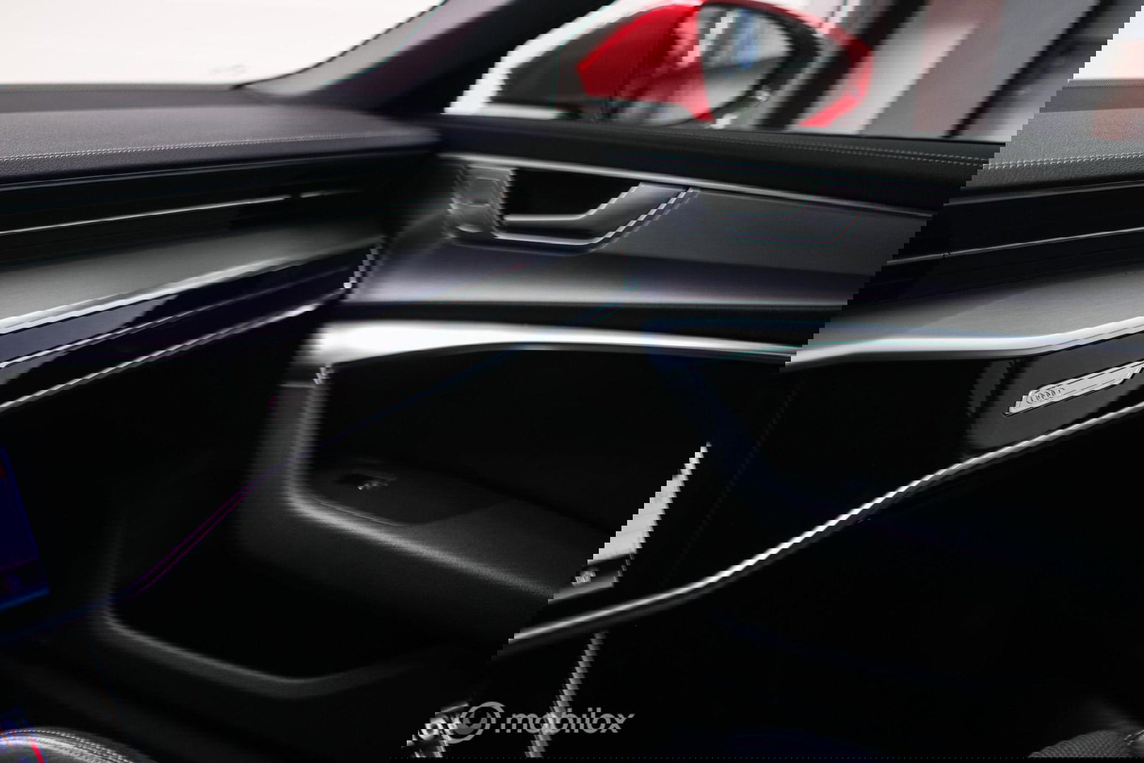 Audi A6 Avant 45 TFSI S edition 265 pk | Tango Rood | S6 look | NL auto NAP | Panoramadak | 21 inch | S line | Camera | LED |