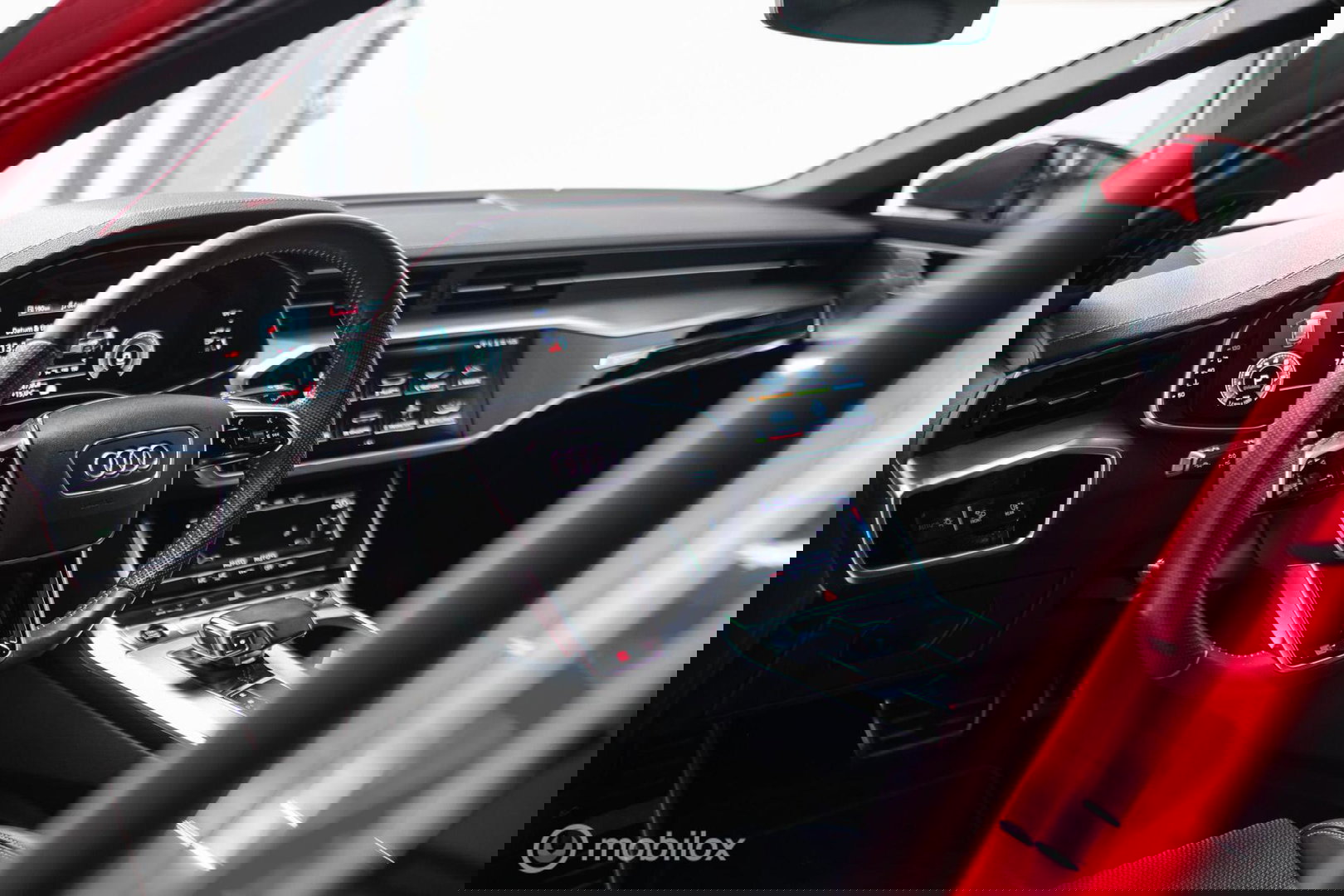 Audi A6 Avant 45 TFSI S edition 265 pk | Tango Rood | S6 look | NL auto NAP | Panoramadak | 21 inch | S line | Camera | LED |