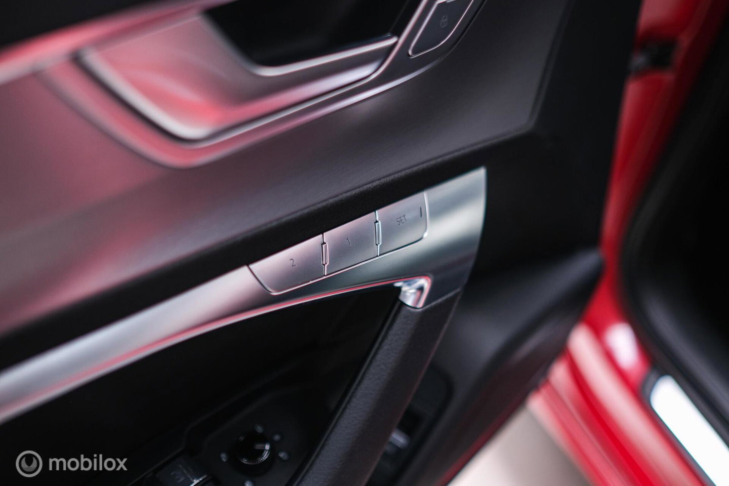 Audi A6 Avant 45 TFSI S edition 265 pk | Tango Rood | S6 look | NL auto NAP | Panoramadak | 21 inch | S line | Camera | LED |