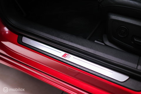 Audi A6 Avant 45 TFSI S edition 265 pk | Tango Rood | S6 look | NL auto NAP | Panoramadak | 21 inch | S line | Camera | LED |