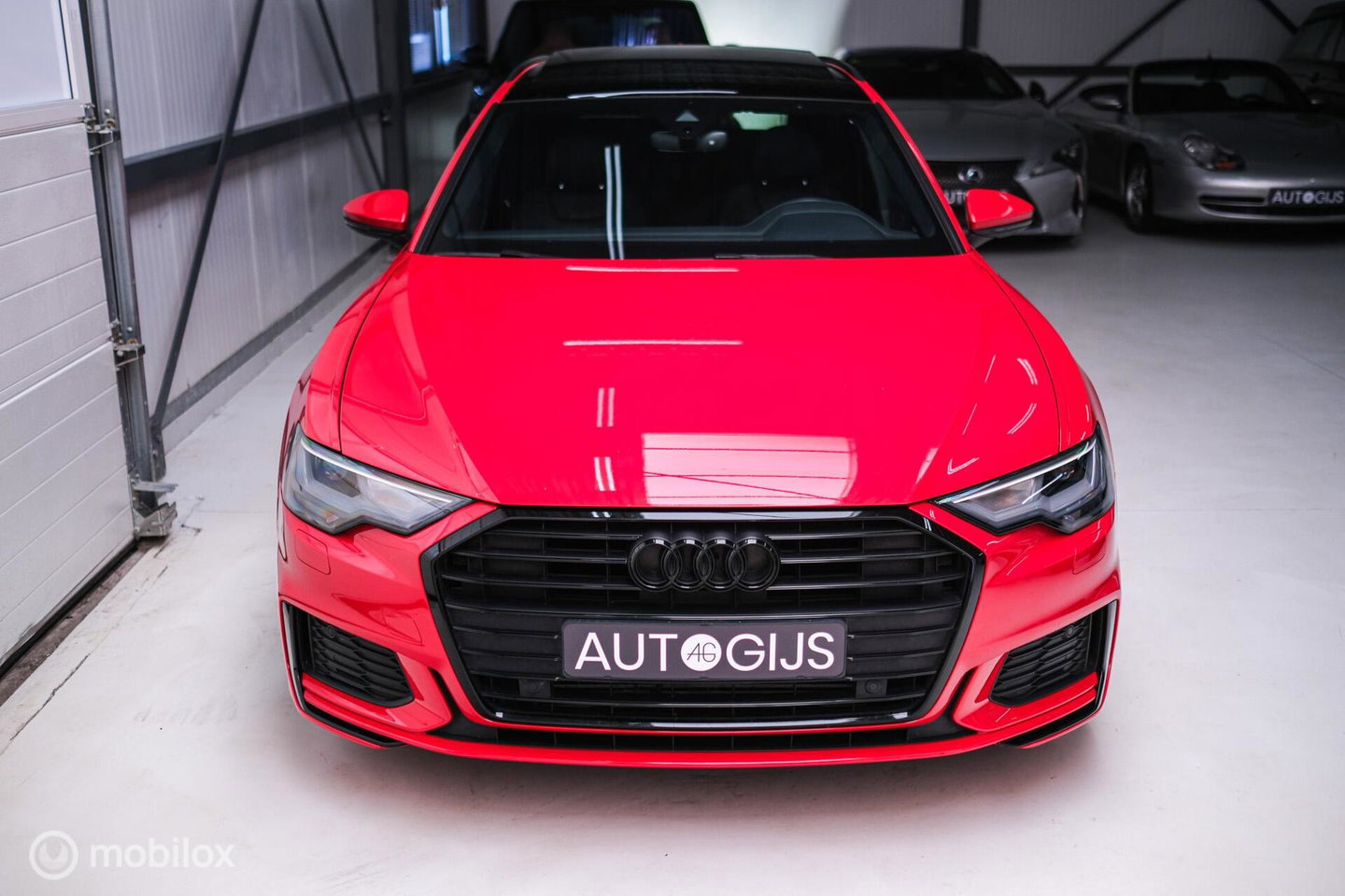 Audi A6 Avant 45 TFSI S edition 265 pk | Tango Rood | S6 look | NL auto NAP | Panoramadak | 21 inch | S line | Camera | LED |