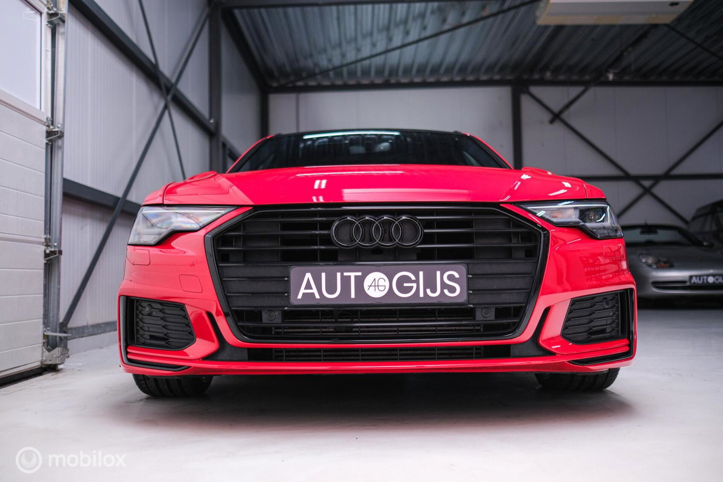 Audi A6 Avant 45 TFSI S edition 265 pk | Tango Rood | S6 look | NL auto NAP | Panoramadak | 21 inch | S line | Camera | LED |