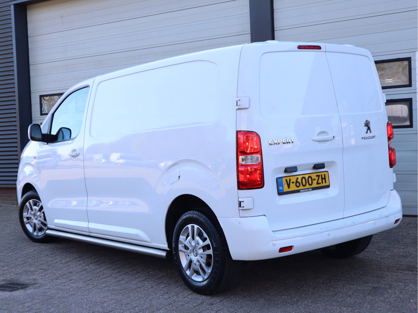 Peugeot Expert 231S 2.0 BlueHDI 123pk L2 - CarPlay - 3 Zits - Premium Pack