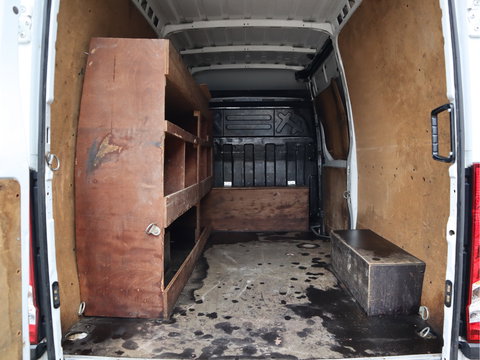 Iveco Daily 35S15 146pk L2H2 - Airco - Trekhaak 3,5t KG