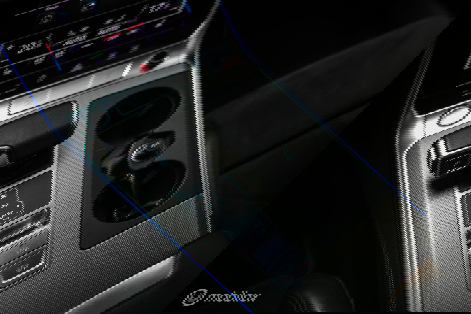 Audi A6 Allroad quattro 50 TDI 285 pk | Luchtvering | Nightvision | B&O | Panorama | Trekhaak | Matrixled | Gaviaal groen | Audi AG auto | uniek