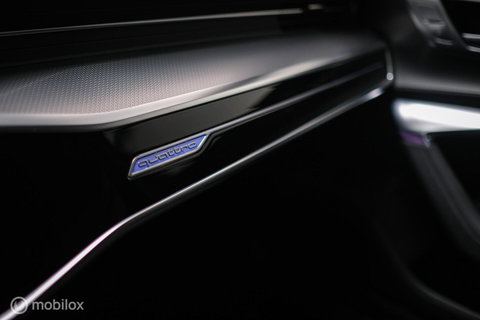 Audi A6 Allroad quattro 50 TDI 285 pk | Luchtvering | Nightvision | B&O | Panorama | Trekhaak | Matrixled | Gaviaal groen | Audi AG auto | uniek