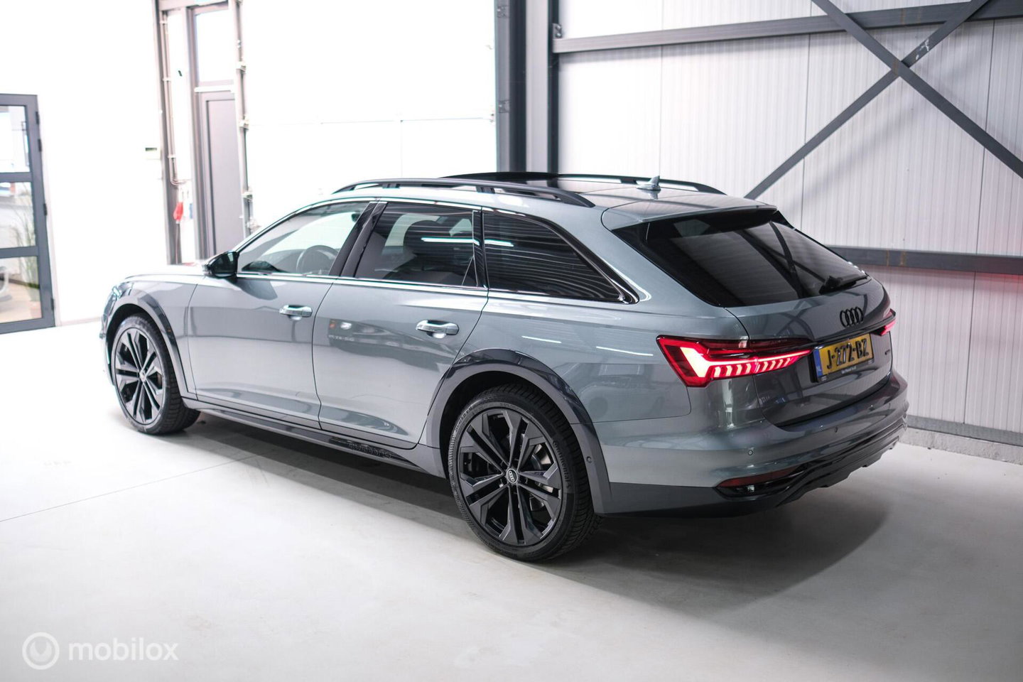 Audi A6 Allroad quattro 50 TDI 285 pk | Luchtvering | Nightvision | B&O | Panorama | Trekhaak | Matrixled | Gaviaal groen | Audi AG auto | uniek