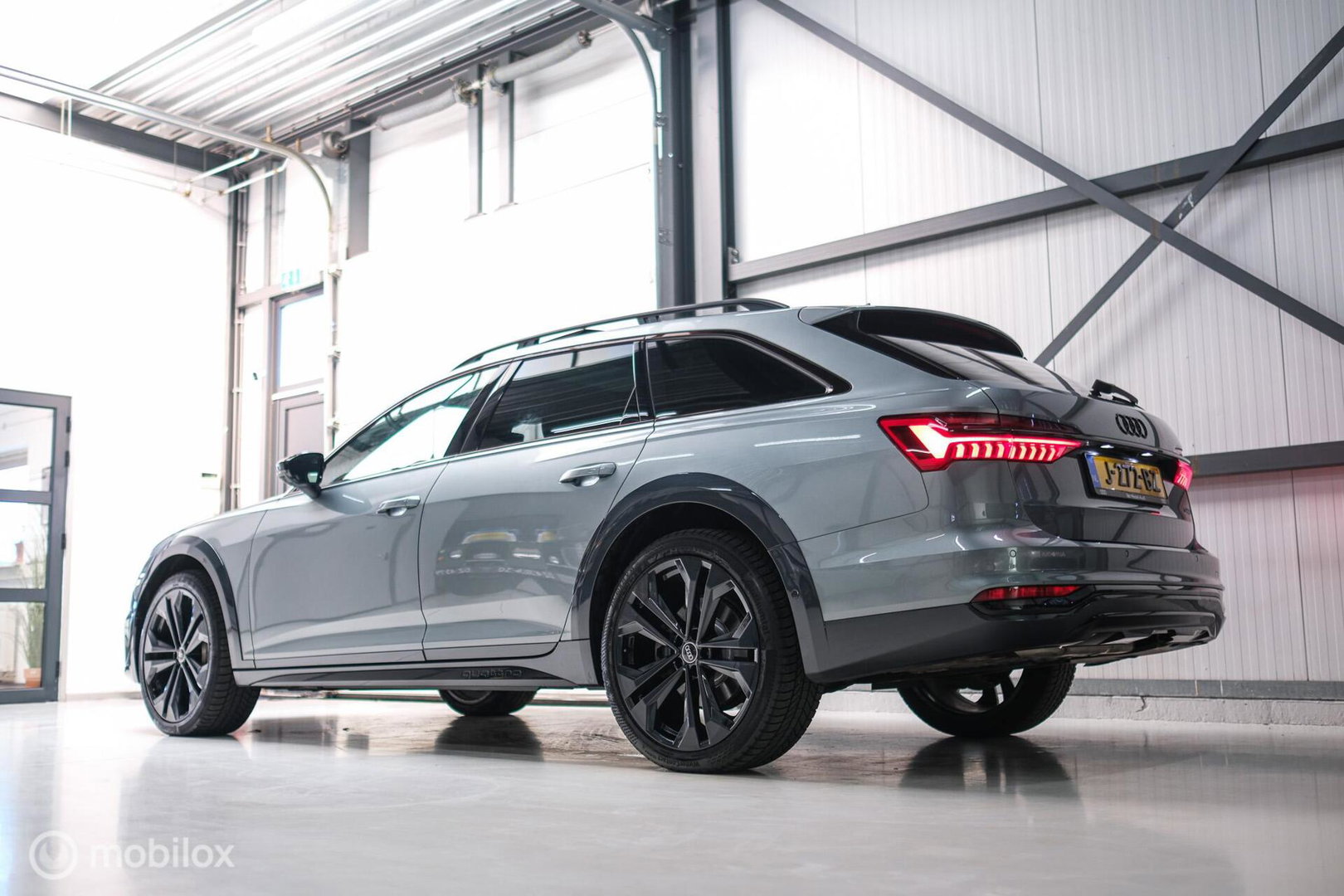 Audi A6 Allroad quattro 50 TDI 285 pk | Luchtvering | Nightvision | B&O | Panorama | Trekhaak | Matrixled | Gaviaal groen | Audi AG auto | uniek