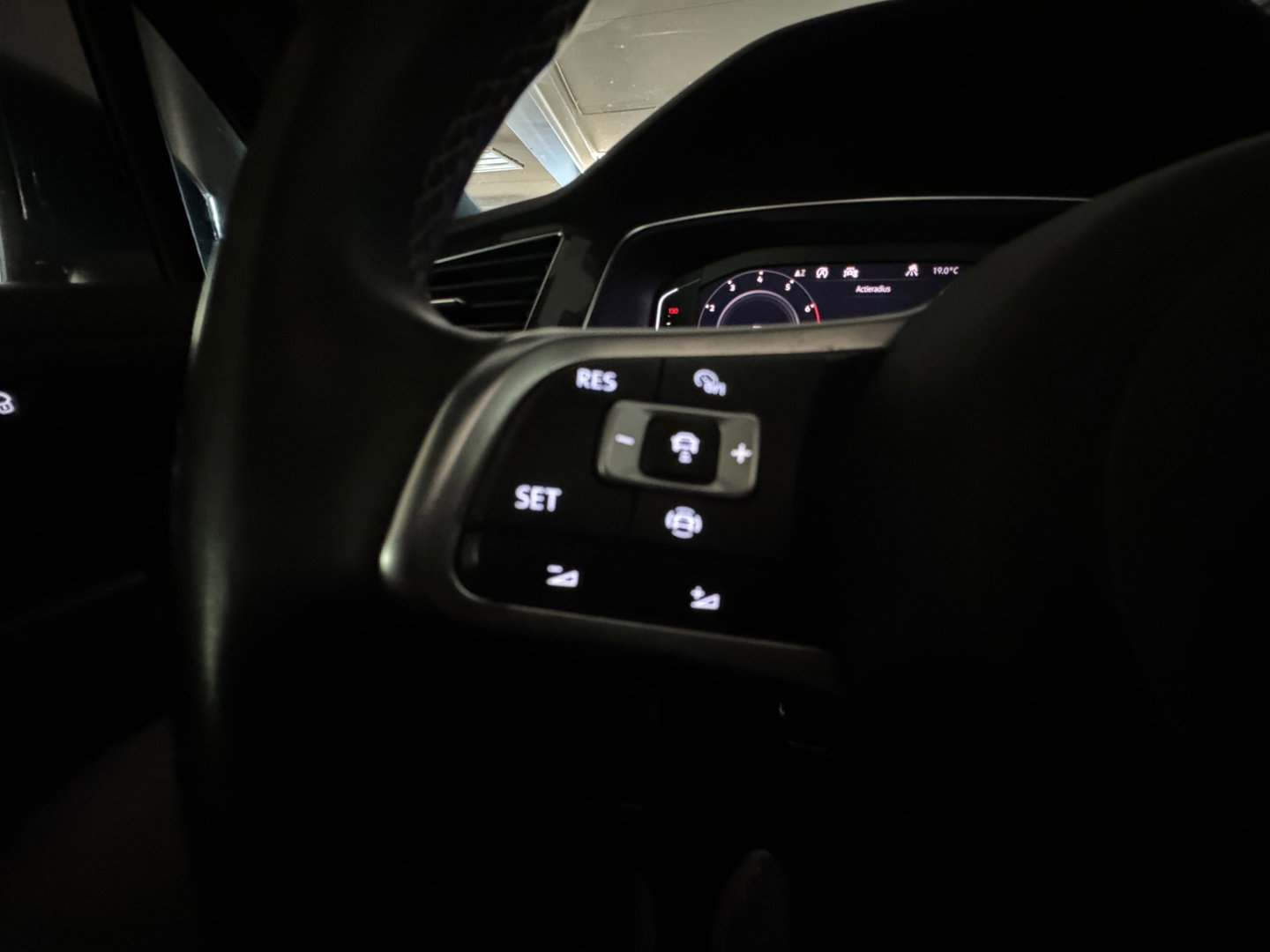 Volkswagen Tiguan Allspace 1.5 TSI Business R Line 7p. Pano