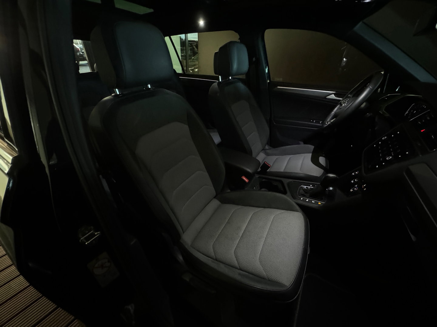 Volkswagen Tiguan Allspace 1.5 TSI Business R Line 7p. Pano