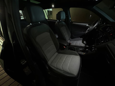 Volkswagen Tiguan Allspace 1.5 TSI Business R Line 7p. Pano