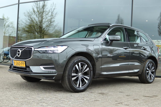 Volvo XC60 - 2.0 PLUG-IN RECHARGE T6 AWD BUSINESS PRO | PANO | TREKHAAK | CARPLAY | CAMERA | ACC | HUD | KEY-LESS | BLIS
