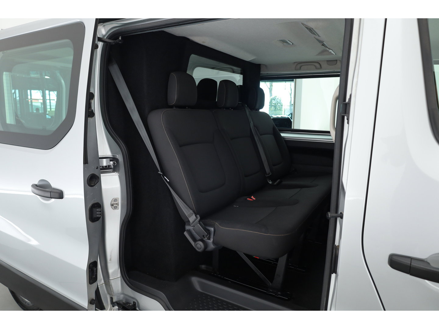 Renault Trafic 1.6 dCi T29 L2H1 DC Comfort | BPM vrij | 6 Pers. | Cruise Control | Airco | PDC+A | Android Auto |
