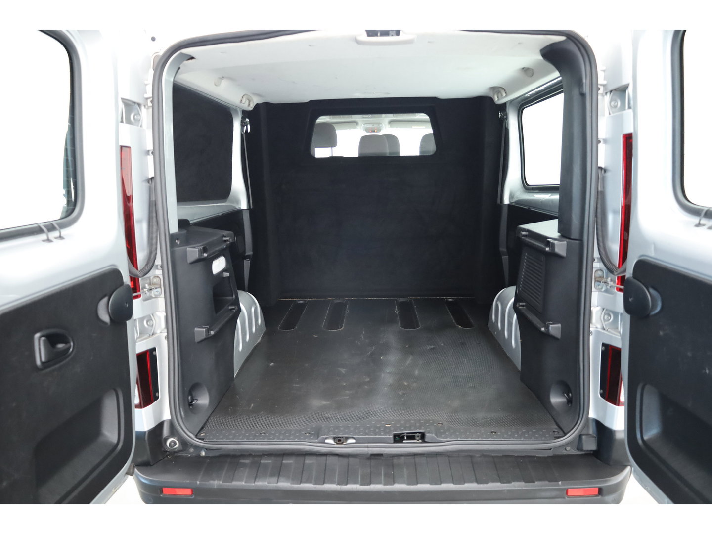 Renault Trafic 1.6 dCi T29 L2H1 DC Comfort | BPM vrij | 6 Pers. | Cruise Control | Airco | PDC+A | Android Auto |