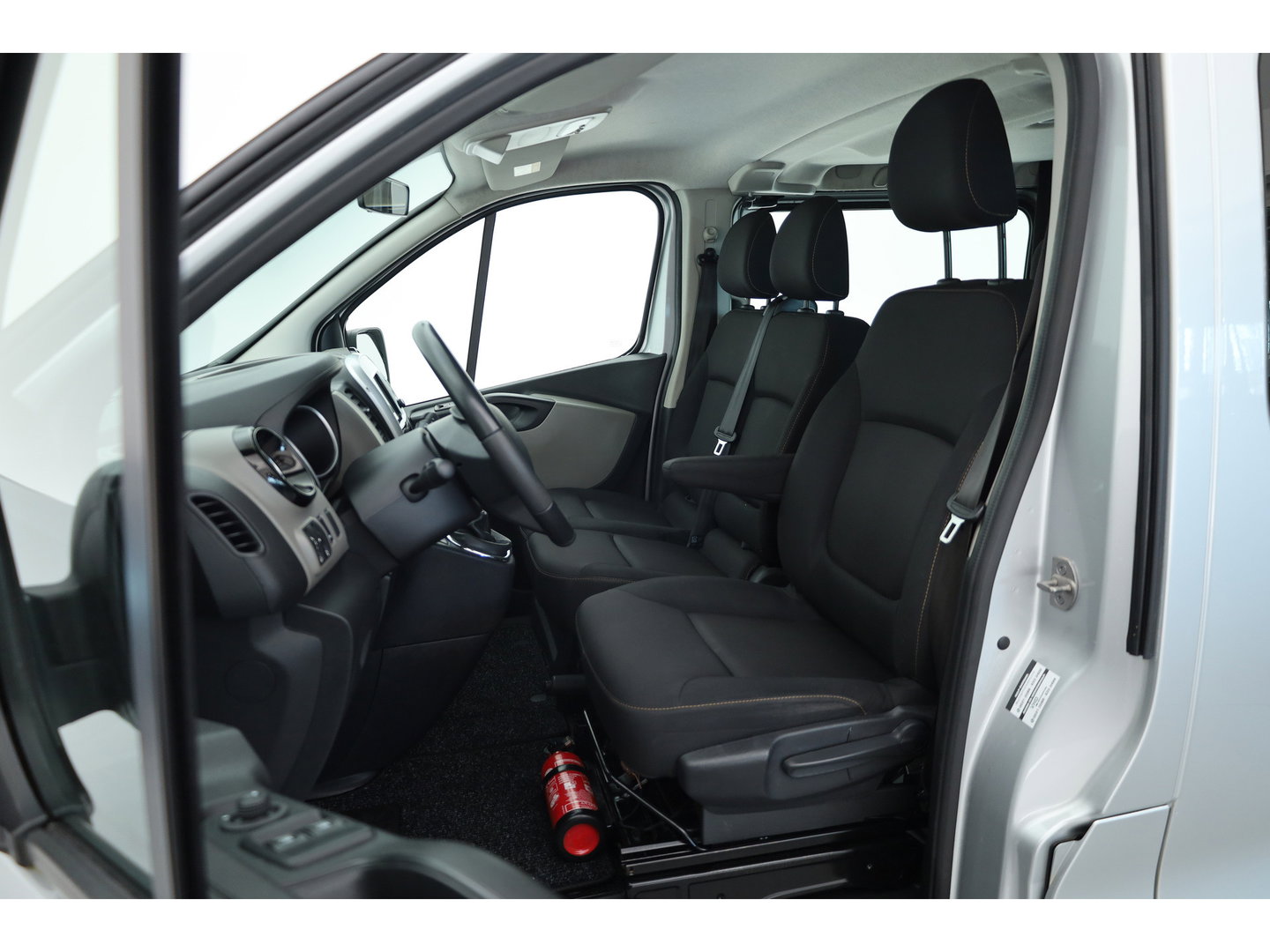 Renault Trafic 1.6 dCi T29 L2H1 DC Comfort | BPM vrij | 6 Pers. | Cruise Control | Airco | PDC+A | Android Auto |