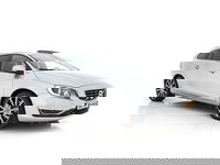 Volvo V60 - 2.4 D6 AWD Twin Engine Summum Aut. *PANO | NAVI-FULLMAP | LEATHER | BI-XENON | CAMERA |  ECC | PDC | CRUISE | SPORT-SEATS | PRIVACY-GLASS | TOWBAR | MEMORY-PACK | HEATED-COMFORTSEATS | 18"ALU*