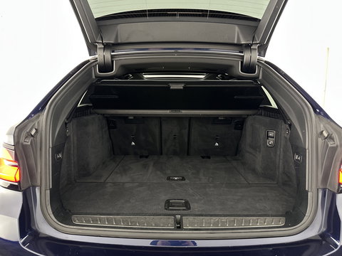 BMW 5 Serie Touring 530d M-Sportpack High Executive Edition (INCL-BTW) Aut. *PANO | LASERLIGHT | LEATHER | TOPVIEW | HARMAN/KARDON |  ADAPTIVE-CRUISE | BLINDSPOT | HEATED-COMFORTSEATS | KEYLESS | DAB | DIGI-COCKPIT | PRIVACY-GLASS | SHIFTPADDLES | ...