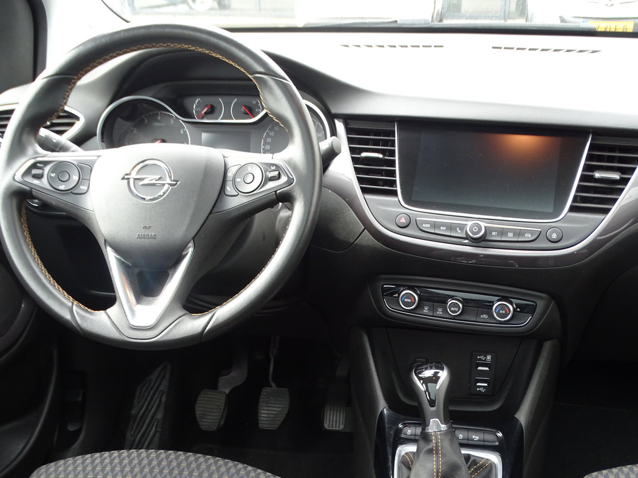 Opel Crossland X