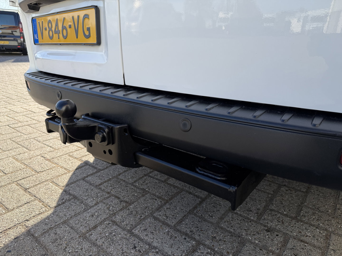 Ford Transit Custom 280 2.0 TDCI 130pk L1H1 Trend / vaste prijs rijklaar € 13.950 ex btw / euro 6 diesel / bpm vrij / trekhaak 2500 kg / airco / cruise / navigatie / pdc voor en achter