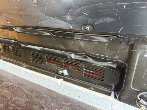 Ford Transit Custom 280 2.0 TDCI 130pk L1H1 Trend / vaste prijs rijklaar € 13.950 ex btw / euro 6 diesel / bpm vrij / trekhaak 2500 kg / airco / cruise / navigatie / pdc voor en achter