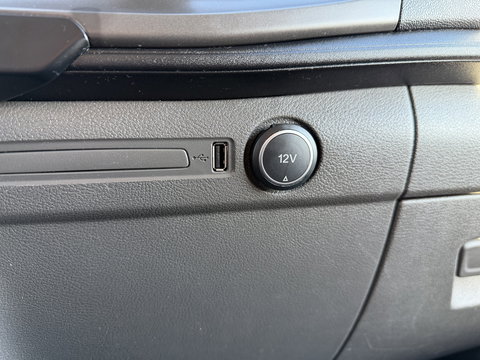 Ford Transit Custom 280 2.0 TDCI 130pk L1H1 Trend / vaste prijs rijklaar € 13.950 ex btw / euro 6 diesel / bpm vrij / trekhaak 2500 kg / airco / cruise / navigatie / pdc voor en achter