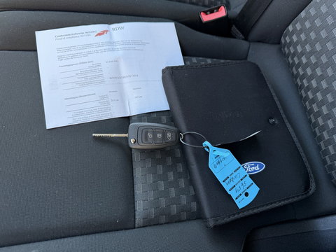 Ford Transit Custom 280 2.0 TDCI 130pk L1H1 Trend / vaste prijs rijklaar € 13.950 ex btw / euro 6 diesel / bpm vrij / trekhaak 2500 kg / airco / cruise / navigatie / pdc voor en achter