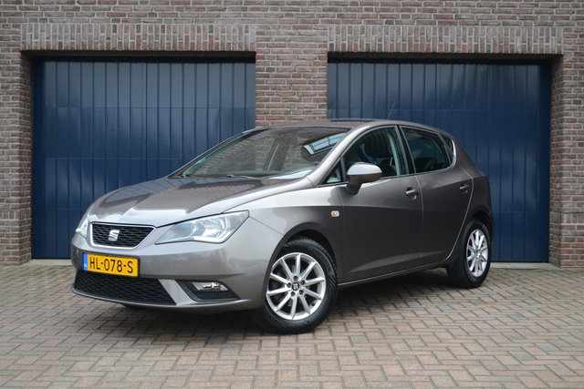 SEAT Ibiza - 1.0 EcoTSI Style Connect | Carplay/Android Auto | Airco | Cruise | Navi | Bluetooth | Parkeersensoren