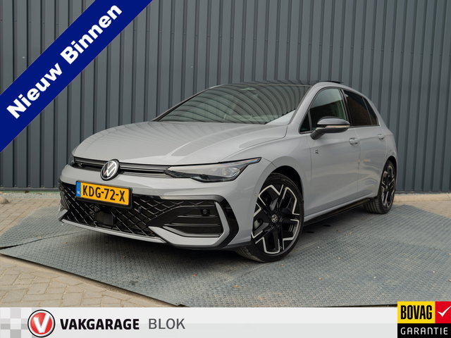 Volkswagen Golf - 1.5 eTSI R-Line Edition | Panodak | IQ Light | Trekhaak wegkl. | Harman/Kardon | Head Up | Prijs Rijklaar!!