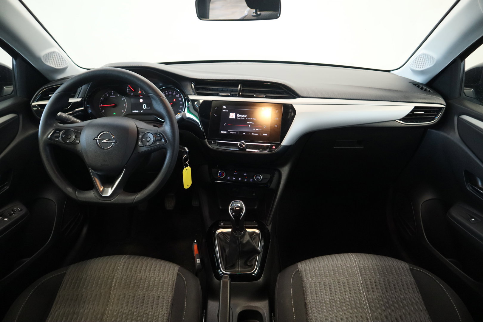 Opel Corsa 1.2 Edition Carplay Airco CruiseControl 24 Maanden garantie* (Vraag naar de voorwaarden)
