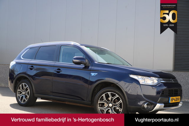 Mitsubishi Outlander - 2.0 PHEV 4WD Instyle X-Line/Sunroof/Trekh./Leder/Cruise/18"