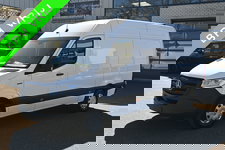 Mercedes-Benz eSprinter - 320 L2H2 Pro 81kWh Snellader, Navigatie, Trekhaak, Winterpakket, Etc.