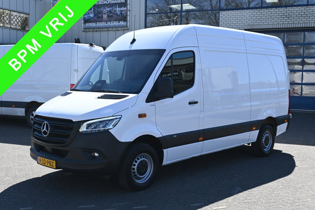 Mercedes-Benz Sprinter - 317 CDI L2H2 Pro LED, Geveerde stoel, Navigatie met camera
