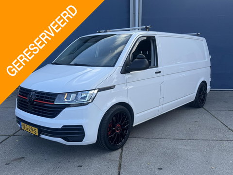 Volkswagen Transporter 2.0 TDI L2H1 30 Comfortline AIRCO / CRUISE CONTROLE / NAVI / CARPLAY / VERLAAGD