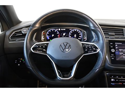 Volkswagen Tiguan 1.5 TSI R-Line*Full-option*Pano*Cam*Keyless*Elk-trekhaak
