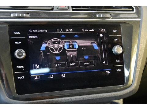 Volkswagen Tiguan 1.5 TSI R-Line*Full-option*Pano*Cam*Keyless*Elk-trekhaak