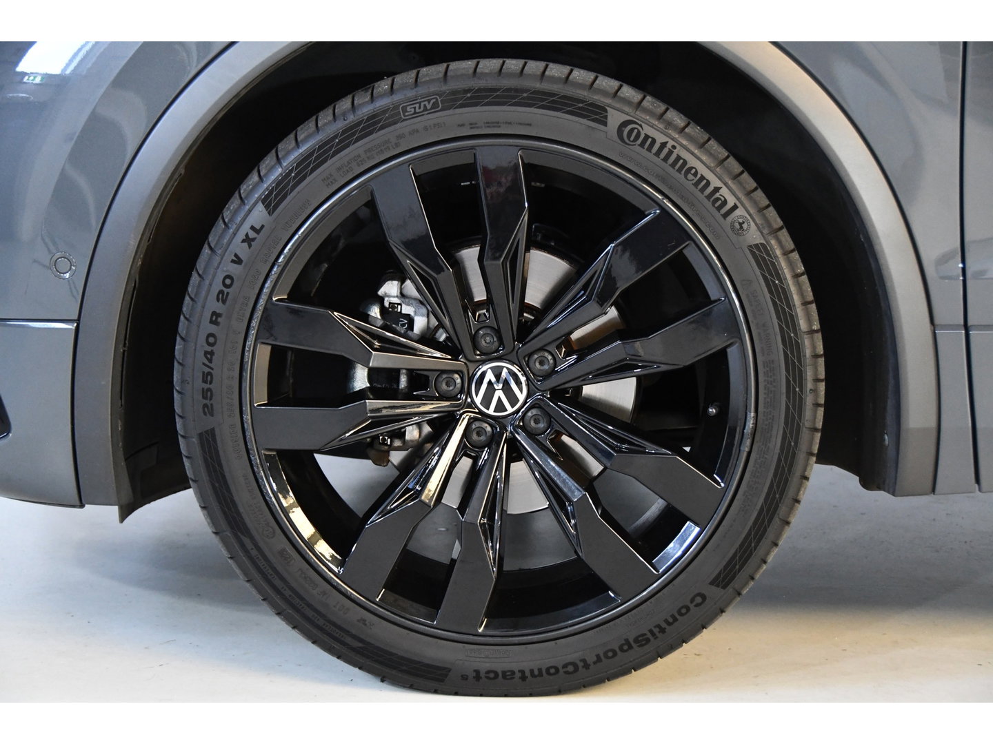 Volkswagen Tiguan 1.5 TSI R-Line*Full-option*Pano*Cam*Keyless*Elk-trekhaak