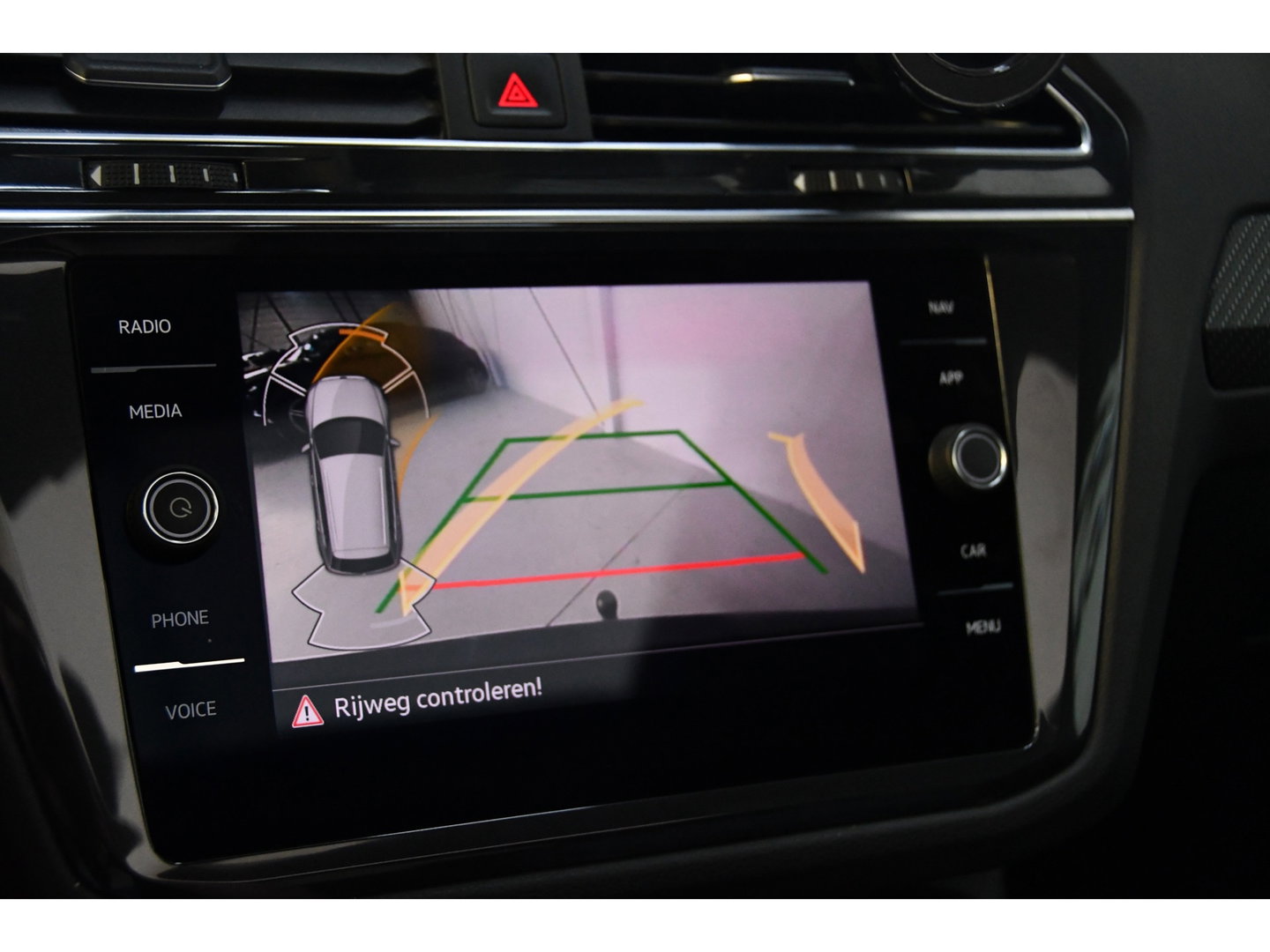 Volkswagen Tiguan 1.5 TSI R-Line*Full-option*Pano*Cam*Keyless*Elk-trekhaak