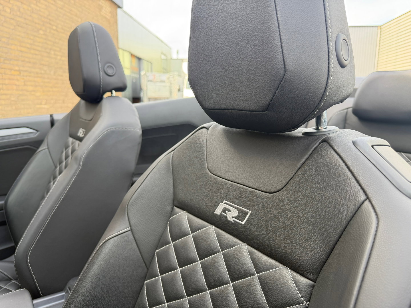 Volkswagen T-Roc Cabrio 1.5 TSI R-Line Beats|Leder|ACC|Camera|Keyless|Carplay