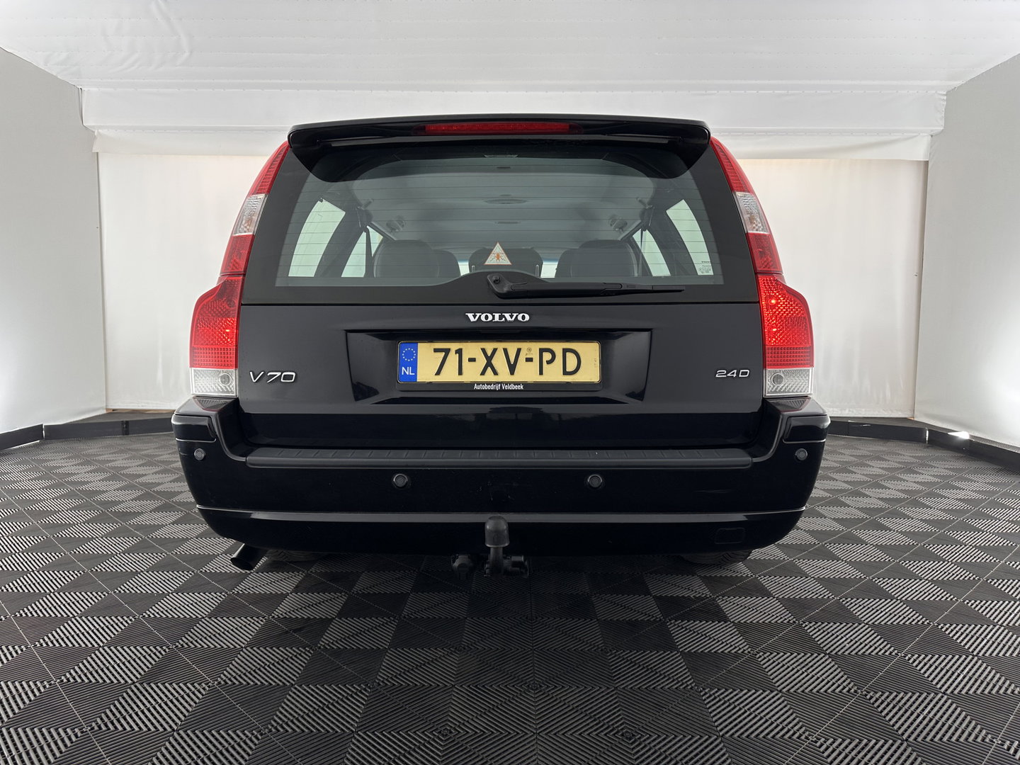 Volvo V70 2.4D Edition Sport *LEATHER | XENON | MEMORY-PACK | NAVI-FULLMAP | HEATED-COMFORTSEATS | ECC | PDC | CRUISE | 17''ALU | TOWBAR*