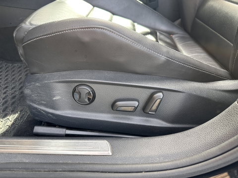 Volkswagen Golf 2.0 TDI GTD | Panorama dak | 18'' Lichtmetaal | Maxton | Cruise control | Lederen bekleding | Dynaudio | DB-riem vervangen bij 201986 KM | stoelverwarming |