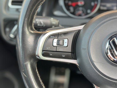 Volkswagen Golf 2.0 TDI GTD | Panorama dak | 18'' Lichtmetaal | Maxton | Cruise control | Lederen bekleding | Dynaudio | DB-riem vervangen bij 201986 KM | stoelverwarming |