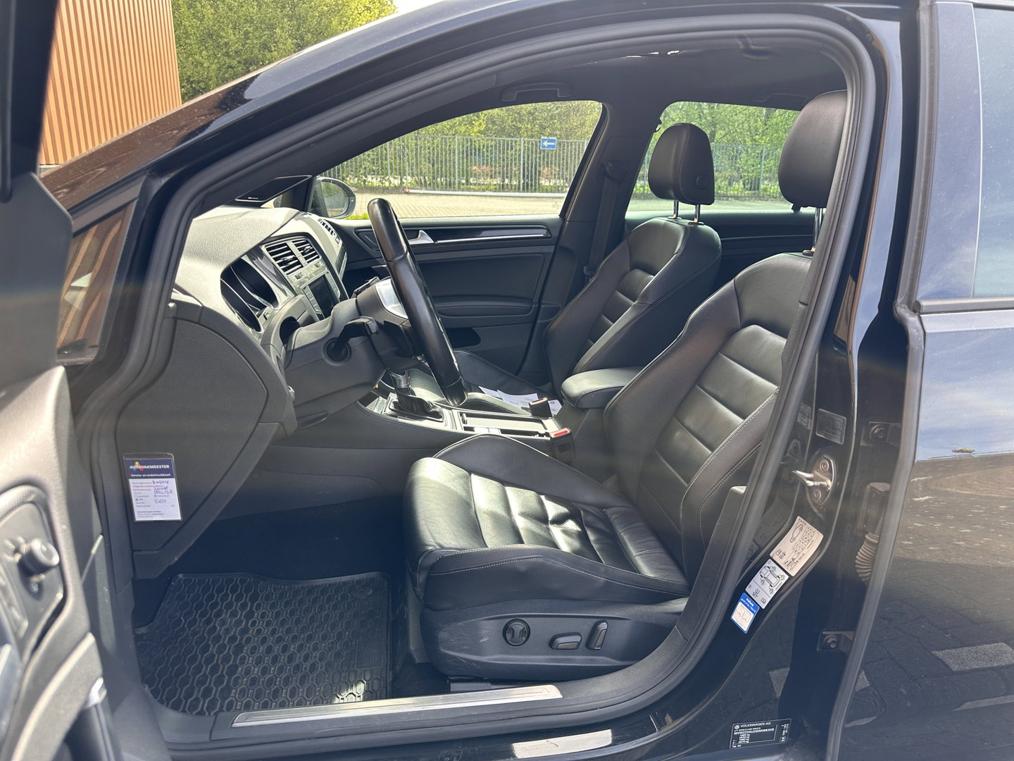 Volkswagen Golf 2.0 TDI GTD | Panorama dak | 18'' Lichtmetaal | Maxton | Cruise control | Lederen bekleding | Dynaudio | DB-riem vervangen bij 201986 KM | stoelverwarming |